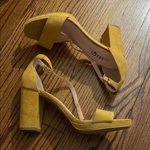 Rouge Helium Block Heel